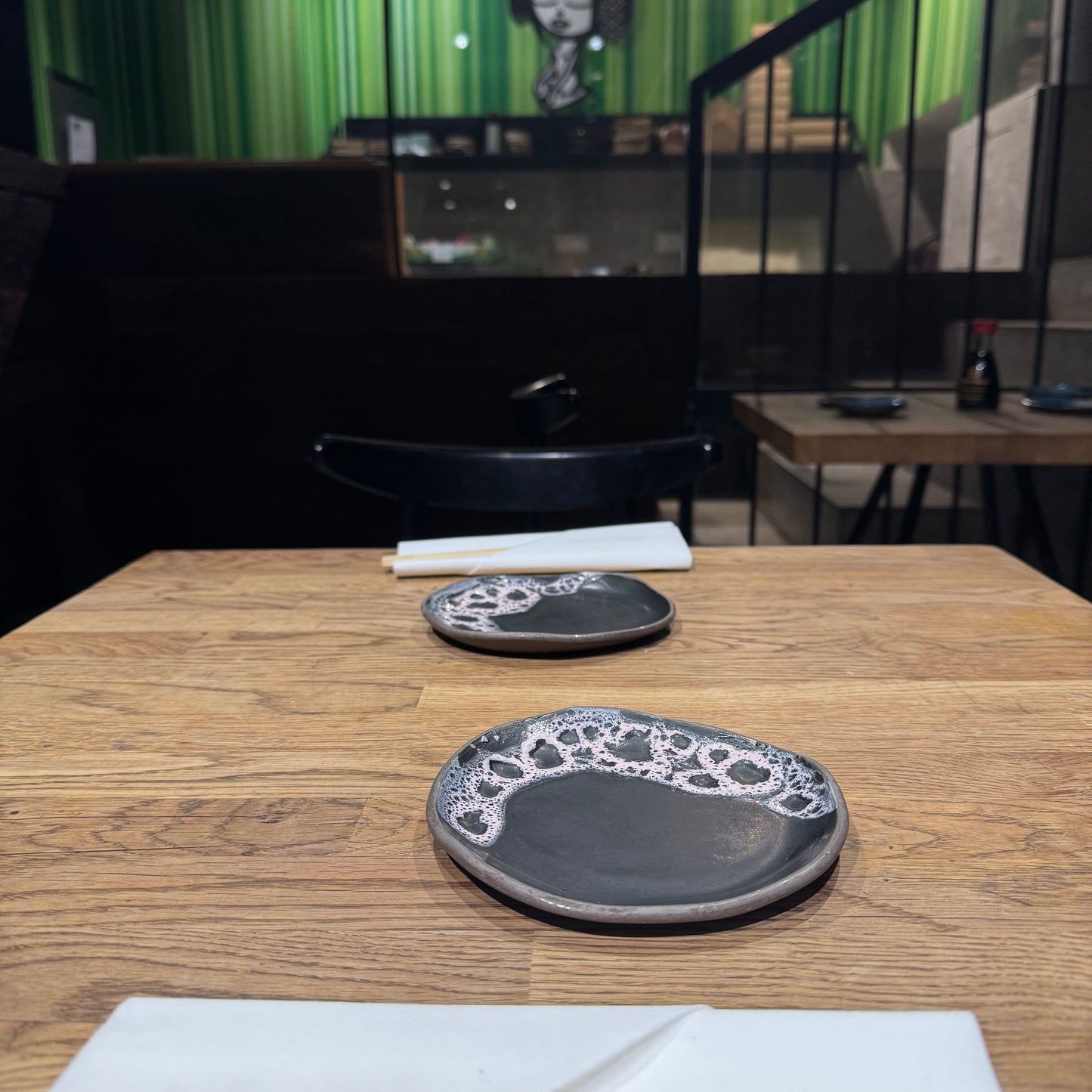 Talerzyk ciemny MUAStudios